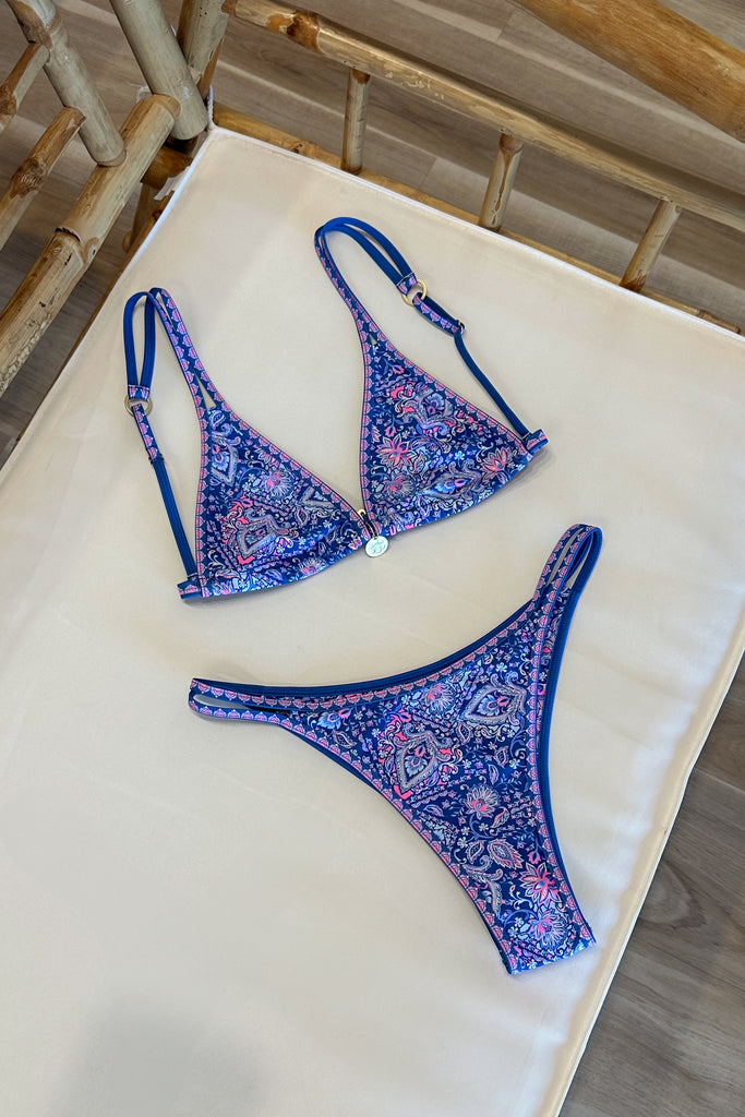 Blue pattern bikini, swimsuit, swimwear, beach, beach vacation , spring break, Pixelated Boutique, Women's Clothing, pring trends 2025, Virginia Beach Clothing Stores, Spring/Summer 2025, Clothing Stores in Virginia Beach, Aesthetic Fashion Trends, East Coast Fashion Styles, Spring break style
